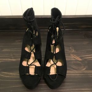 Black Fashion Tie Sandals
